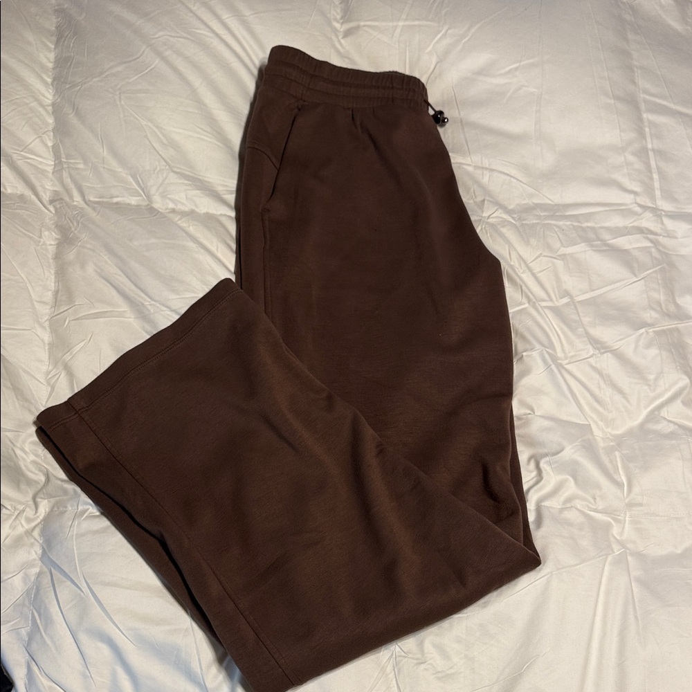 Women’s elevated sweats